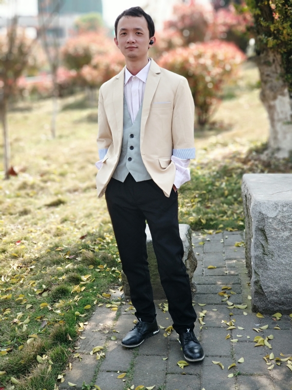 四叶草的第一张照片--湖南闪婚服务中心