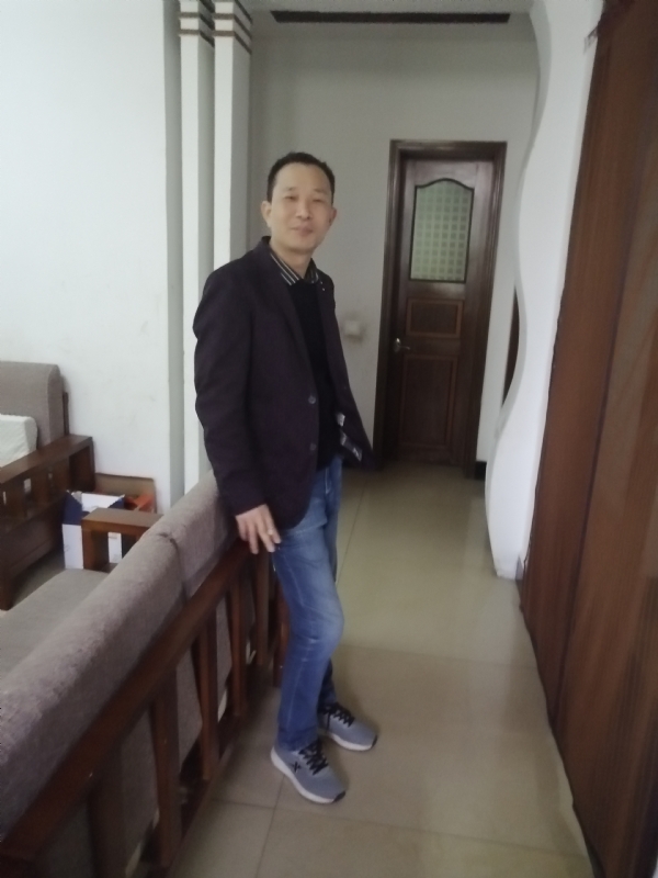 相亲相爱的第一张照片--湖南闪婚服务中心