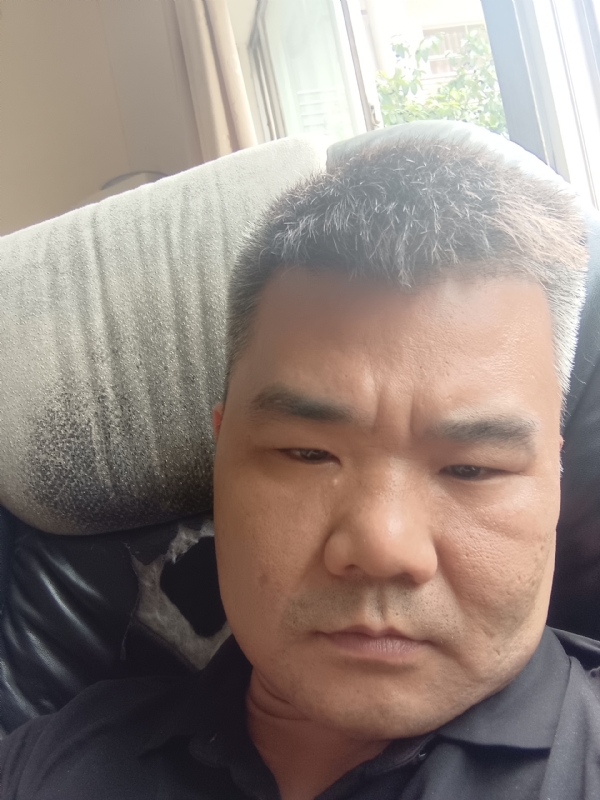 路人的第一张照片--湖南闪婚服务中心