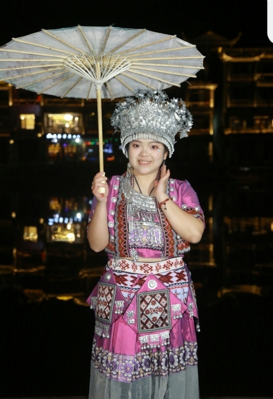 敏兮小沫的第一张照片--湖南闪婚服务中心