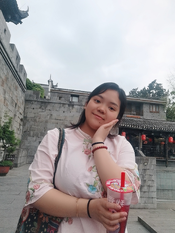 敏兮小沫的第二张照片--湖南闪婚服务中心